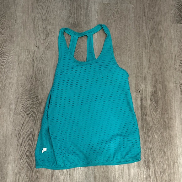 Lot of 7 Tek Gear Tanks S/ M - Picture 7 of 8